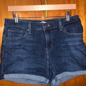 LEVI Shorts